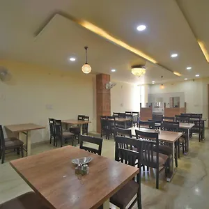 Oyo 70502 Mithila Palace &restaurant 3* Udaipur